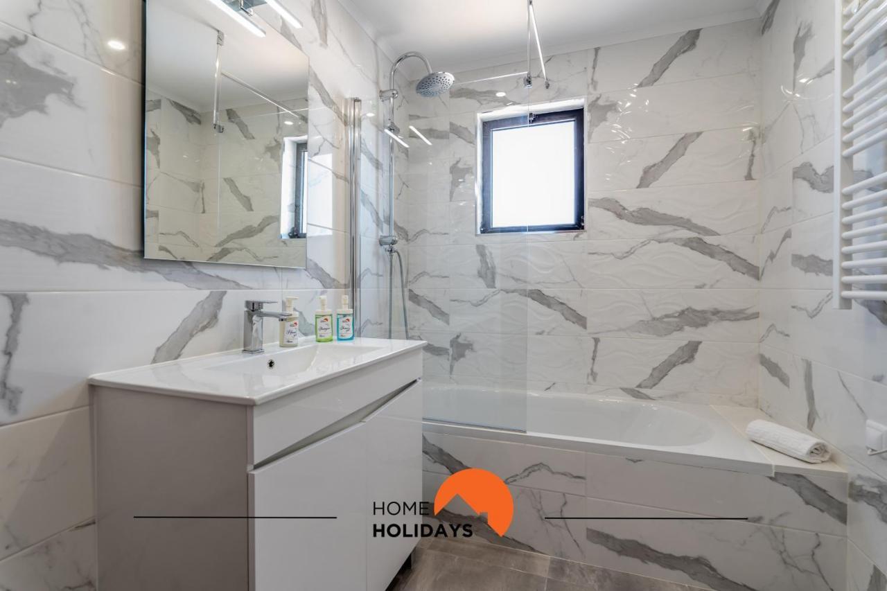 Appartement #169 T3 Medronheira By Holidays *