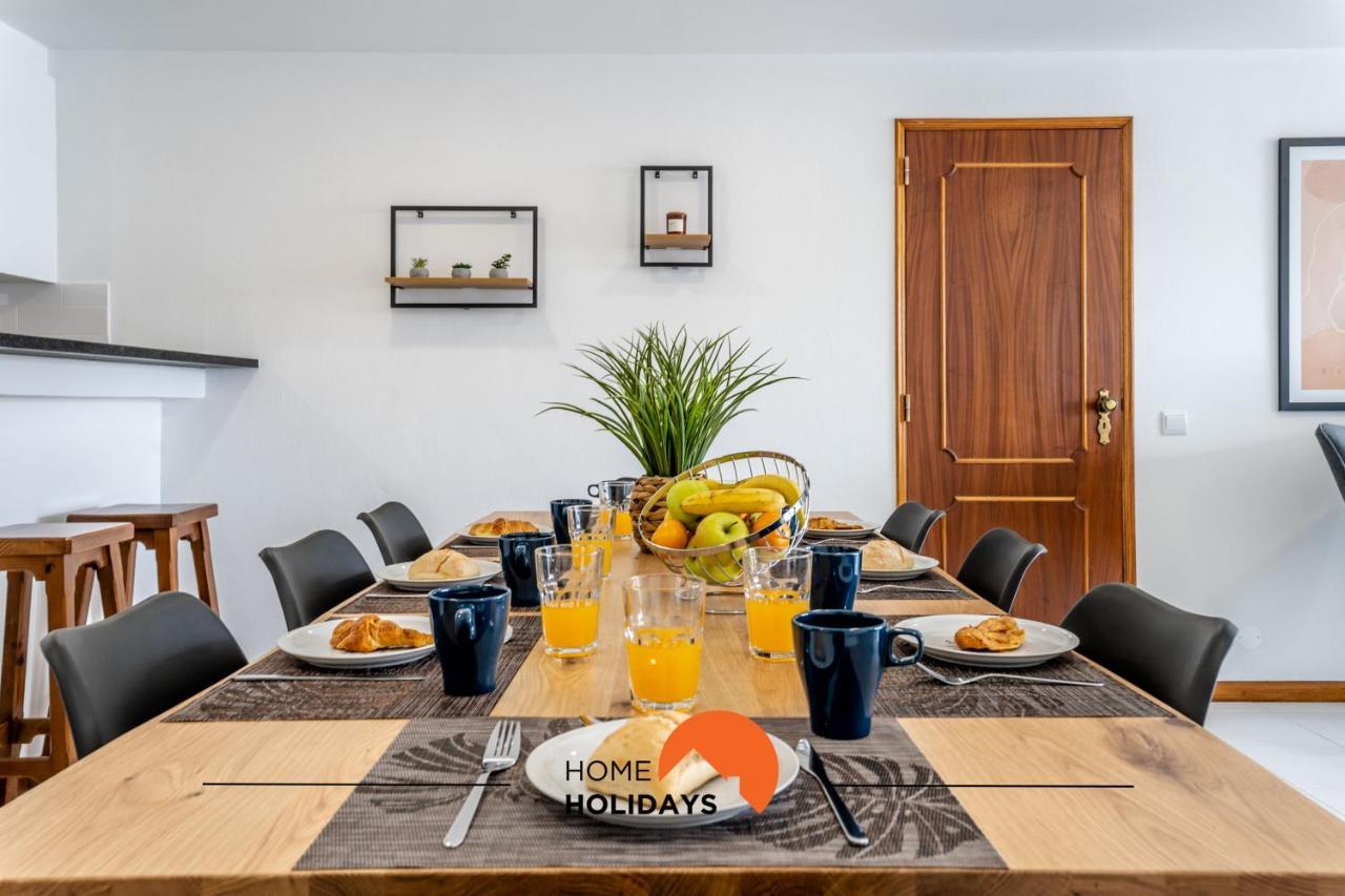 #169 T3 Medronheira By Holidays Apartment *